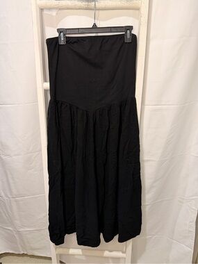 Black Women’s Midi Skirt - Classic Flowing Silhouette